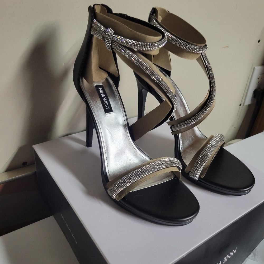 New NINE West Black Strappy Platform High Heel Stiletto LAVERN3 Sz 9